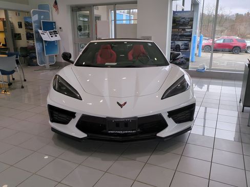 Used 2023 Chevrolet Corvette Stingray Coupe w/ 1LT image 3