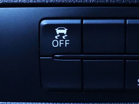 Used 2018 MAZDA MAZDA3 Touring image 40