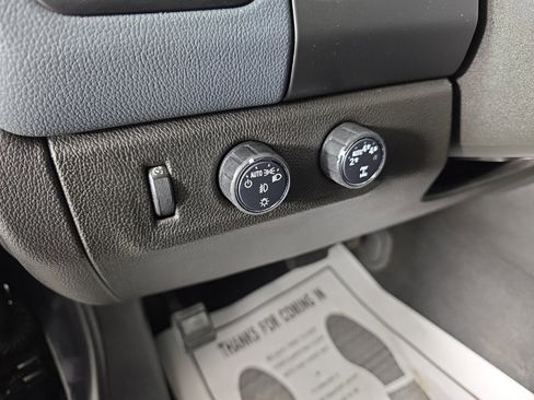 Used 2022 Chevrolet Colorado Z71 w/ Z71 Midnight Edition image 14