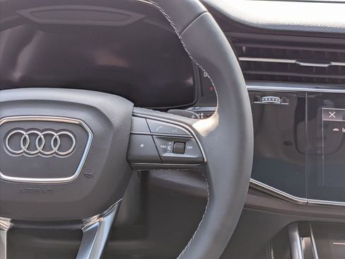 Used 2023 Audi Q8 Premium Plus AWD/4WD image 12