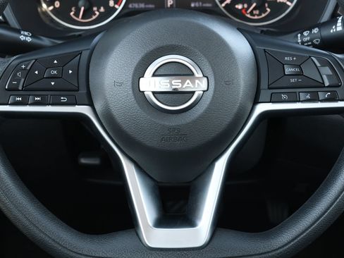 Used 2023 Nissan Altima 2.5 SV FWD image 16