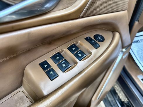 Used 2016 Cadillac Escalade ESV Platinum AWD/4WD image 15