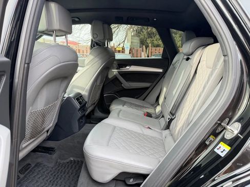 Used 2018 Audi SQ5 Premium Plus w/ S Sport Package image 15