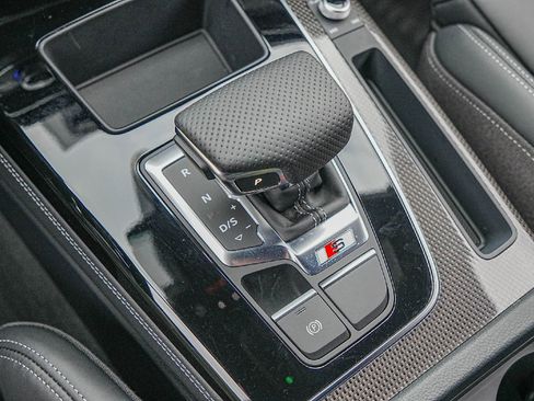 Used 2024 Audi SQ5 Premium Plus w/ Premium Plus Package image 20