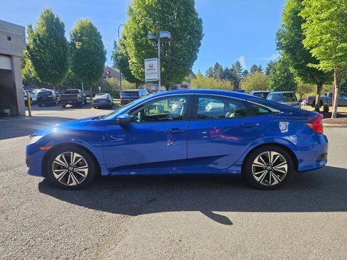 Used 2017 Honda Civic EX-T image 4