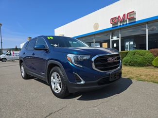 Used 2019 GMC Terrain SLE image 1