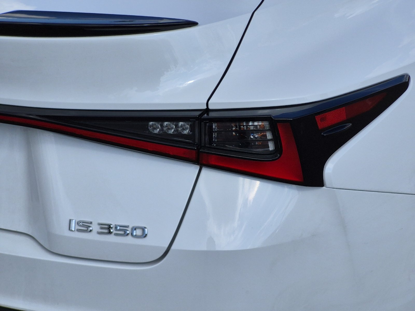 Used 2025 Lexus IS 350 F Sport w/ Accessory Package RWD image 24