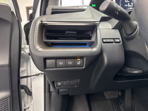 Certified 2024 Toyota Prius XLE image 33