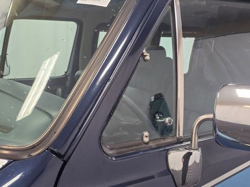 Used 1991 Dodge B2500 image 29