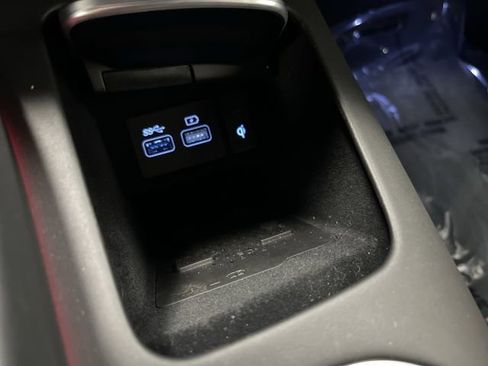 Used 2025 Genesis GV70 2.5T w/ Sport Prestige Package image 24