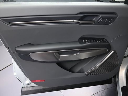 New 2026 Kia EV9 Wind AWD/4WD image 9