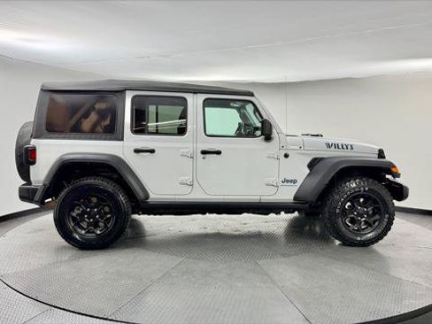 Used 2023 Jeep Wrangler Unlimited AWD/4WD image 8