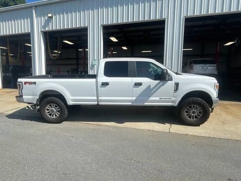 Used 2019 Ford F250 XL w/ Power Equipment Group AWD/4WD image 6