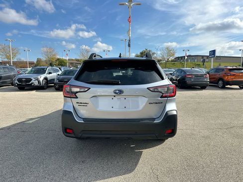 Certified 2025 Subaru Outback Onyx Edition image 12