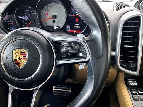 Used 2016 Porsche Cayenne S AWD/4WD image 12