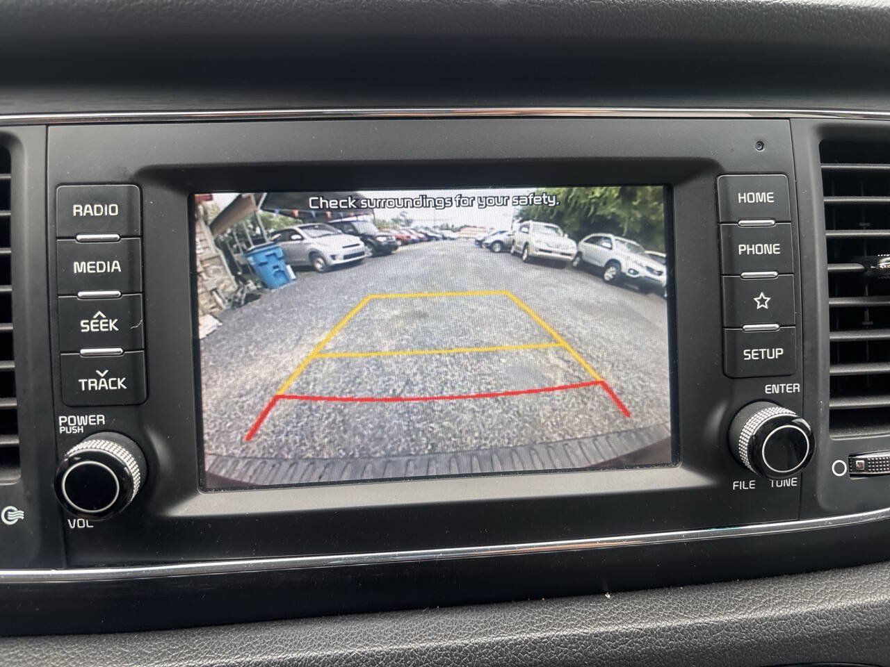 Used 2020 Kia Sedona LX FWD image 24