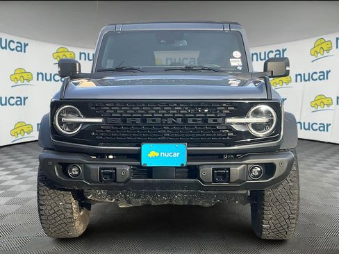 Used 2023 Ford Bronco Wildtrak image 2