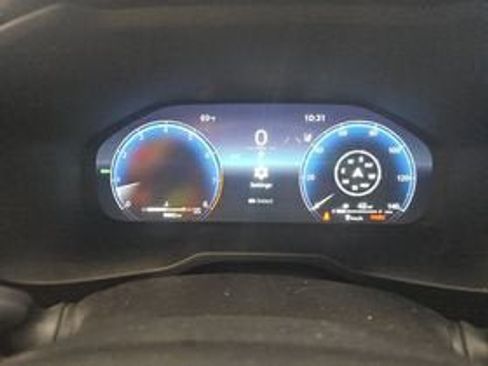 Used 2025 Toyota RAV4 Limited FWD image 10