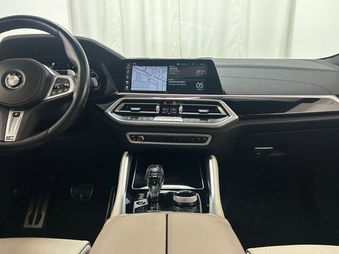 Used 2023 BMW X6 M50i w/ Executive Package image 9