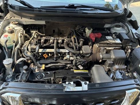 Used 2019 Nissan Kicks SV image 19