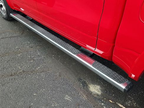 Used 2019 RAM 1500 Laramie image 9