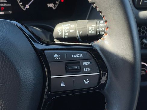Certified 2025 Honda HR-V Sport image 14