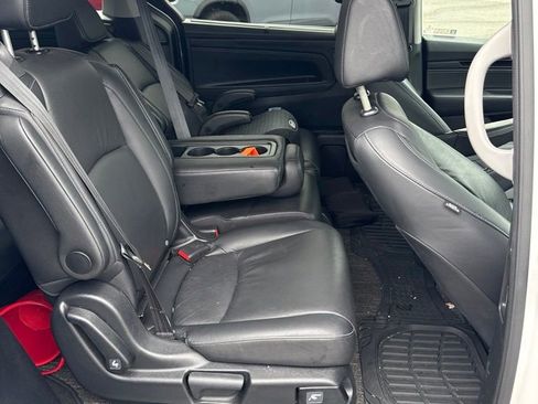 Used 2024 Honda Odyssey Touring image 13