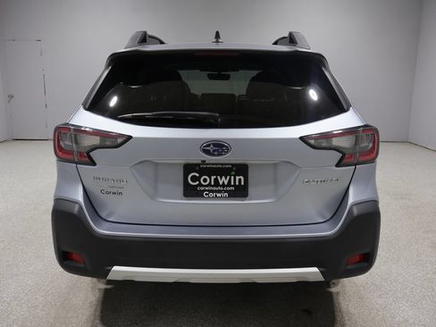 Used 2023 Subaru Outback Limited AWD/4WD image 3