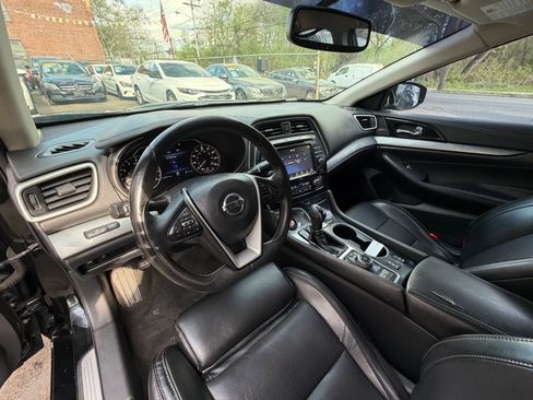 Used 2017 Nissan Maxima 3.5 SV FWD image 22