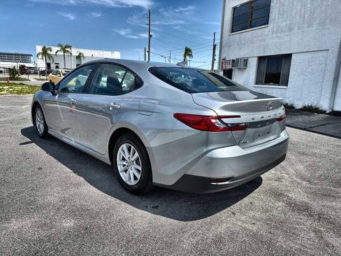 Used 2025 Toyota Camry LE FWD image 3