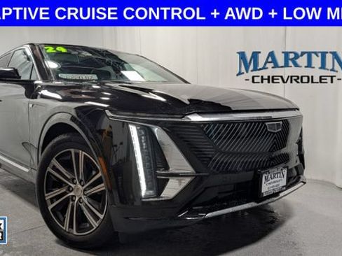 Certified 2024 Cadillac Lyriq Luxury AWD/4WD image 1