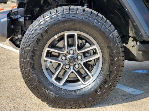 Used 2026 Jeep Gladiator Mojave AWD/4WD image 20