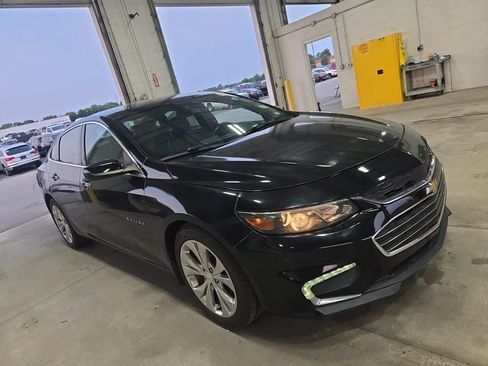 Used 2017 Chevrolet Malibu Premier w/ Driver Confidence Package FWD image 6