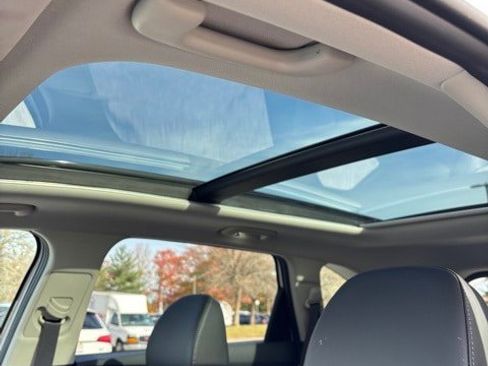 Certified 2025 Kia Sorento X-Line EX image 13