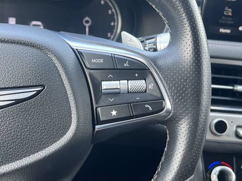 Used 2025 Genesis G70 2.5T RWD image 28