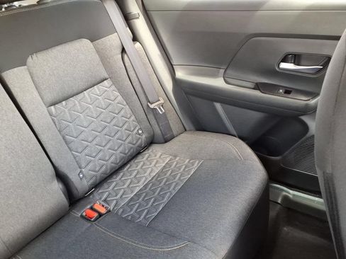 Used 2026 Nissan Kicks SV FWD image 18