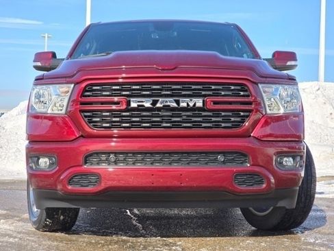 Used 2022 RAM 1500 Big Horn AWD/4WD image 3