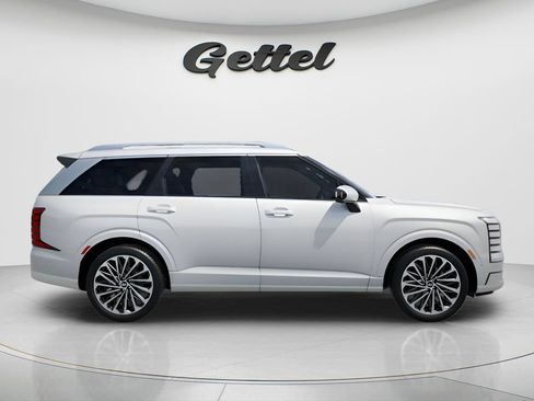 Certified 2026 Hyundai Palisade Calligraphy FWD image 4