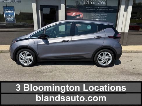 Used 2023 Chevrolet Bolt LT FWD image 1