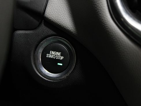 Used 2023 Chevrolet Equinox LT w/ LPO, Floor Liner Package image 17