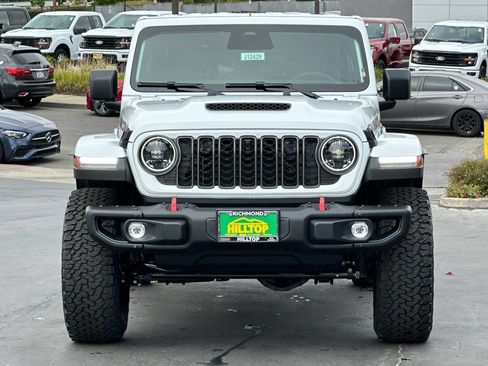 New 2026 Jeep Wrangler Unlimited Rubicon AWD/4WD image 9