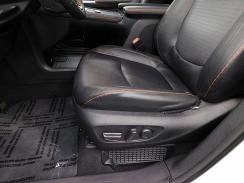 Used 2023 Toyota Sienna XSE image 25