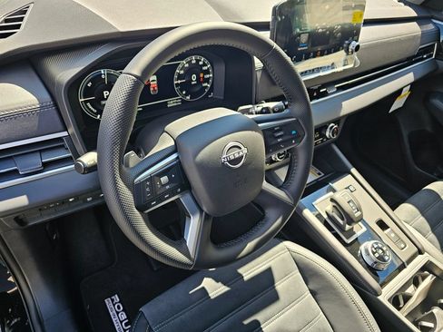 New 2026 Nissan Rogue SL AWD/4WD image 23