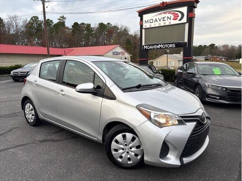 Used 2017 Toyota Yaris LE image 1