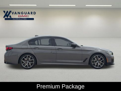 Used 2021 BMW 530i w/ M Sport Package RWD image 9