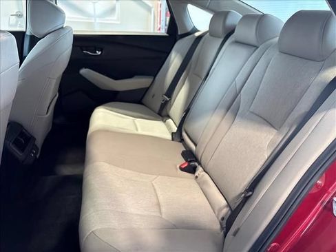 Certified 2025 Honda Accord SE image 15