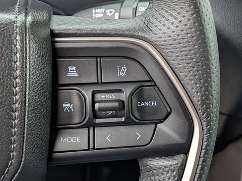 Used 2025 Toyota Sequoia Limited AWD/4WD image 21
