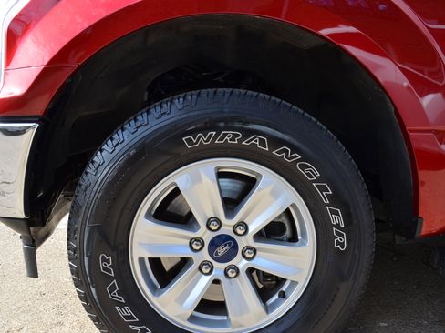 Used 2019 Ford F150 XLT AWD/4WD image 13