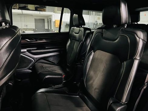 Used 2021 Jeep Grand Cherokee L Laredo RWD image 26