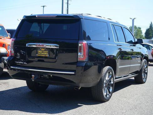 Used 2019 GMC Yukon XL Denali w/ Denali Ultimate Package AWD/4WD image 5